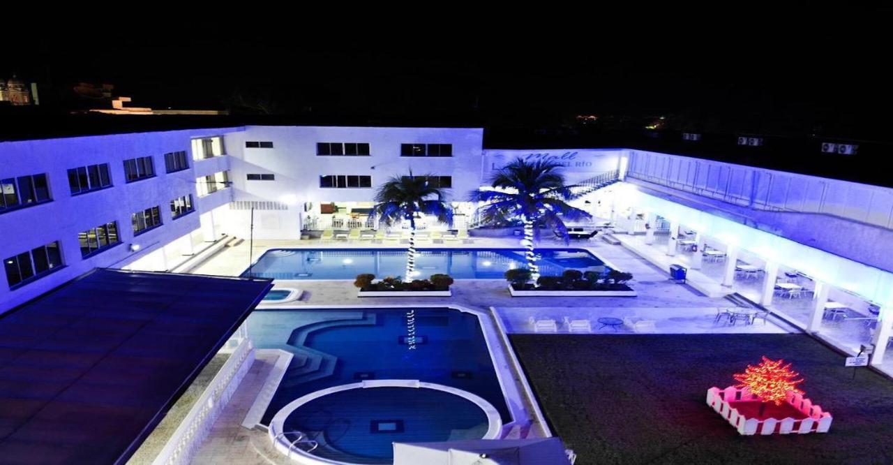 Hotel Mall Santana Del Rio Ла Дорада Екстериор снимка